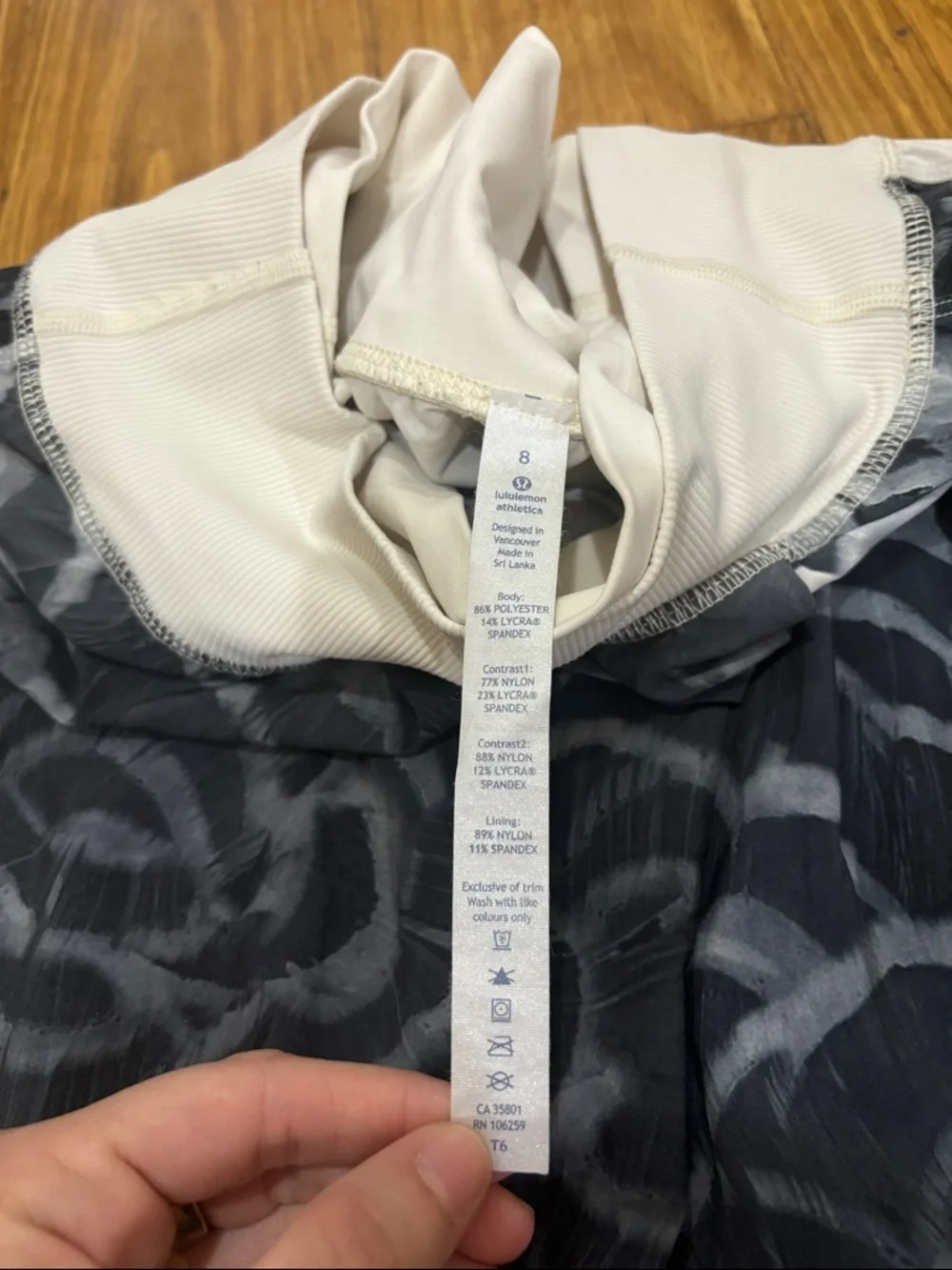 Lululemon Dance To Yoga Pants Size 8 Gray & White Pattern w/Roll-Down Waistband